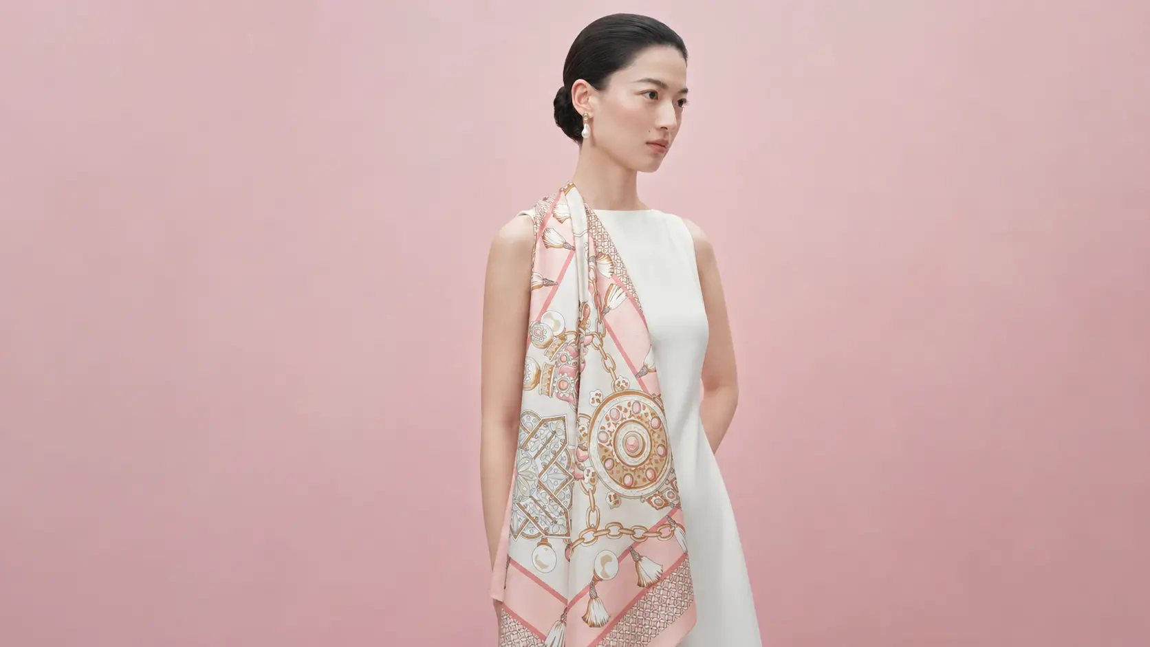 Model wearing Les Trésors — Bébé Rose